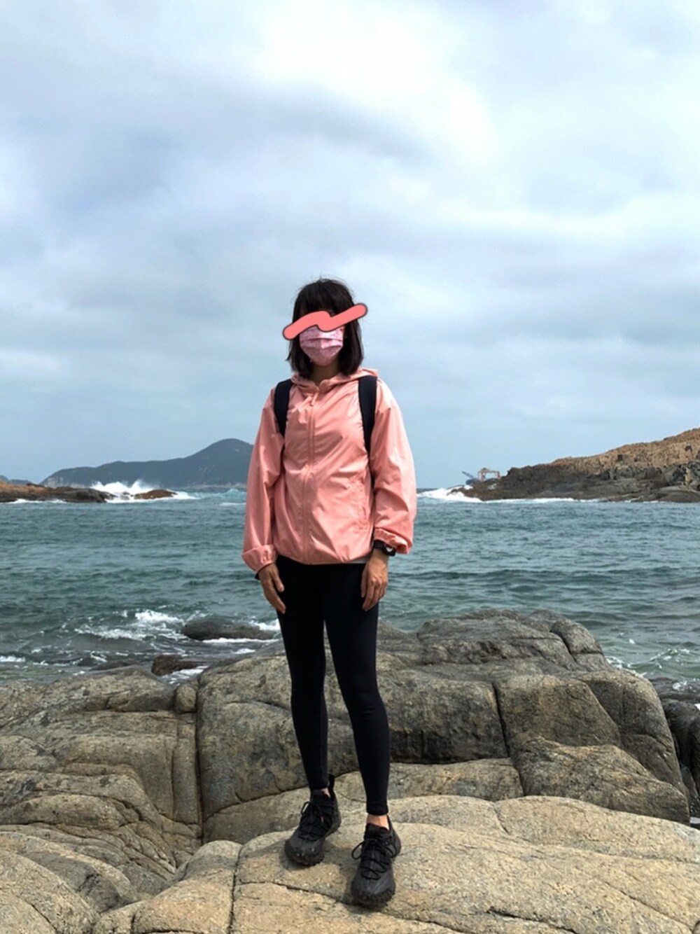 「UNIQLOのアイテム（ナイロンジャケット、ピンク系）」を使った、mini.meさん（レディース・150cm）の春コーディネートの1枚目の写真