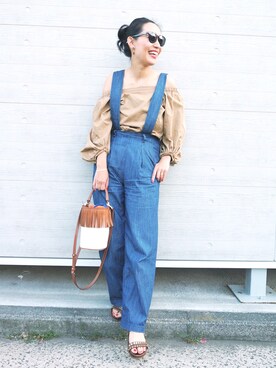 「CRAP EYEWEAR（クラップアイウェア）のアイテム」を使った、内村茉寿美さん（レディース・164cm）の春コーディネート