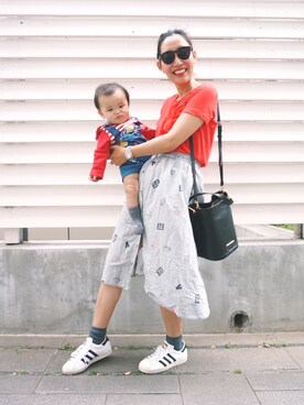 「CRAP EYEWEAR(クラップアイウェア)のアイテム」を使った、内村茉寿美さん(レディース・164cm)の春コーディネート