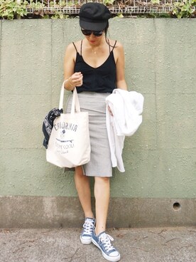 「CRAP EYEWEAR(クラップアイウェア)のアイテム」を使った、内村茉寿美さん(レディース・164cm)の夏コーディネート