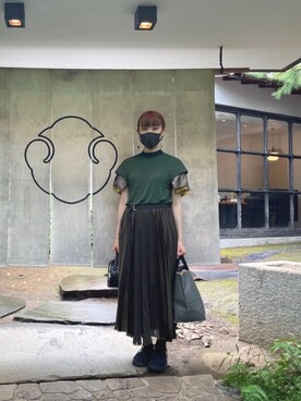 Sacai（サカイ）のスカート（グリーン系）を使った人気ファッション