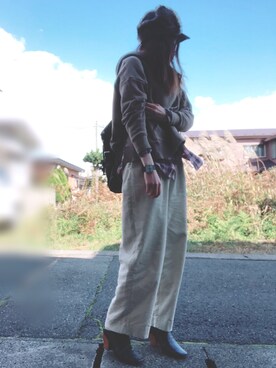 「TODAYFUL（トゥデイフル）のレザースクエアミュール（サンダル）」を使った、midoriさん（レディース・165cm）の秋コーディネート