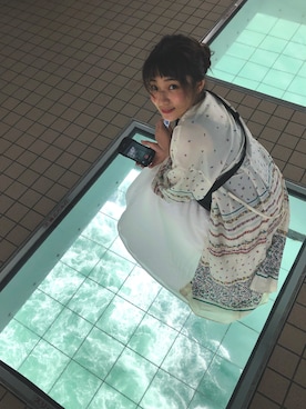 「白スカート」｜「アイテム（その他アウター）」を使った、りんさん（レディース・161cm）の冬コーディネート