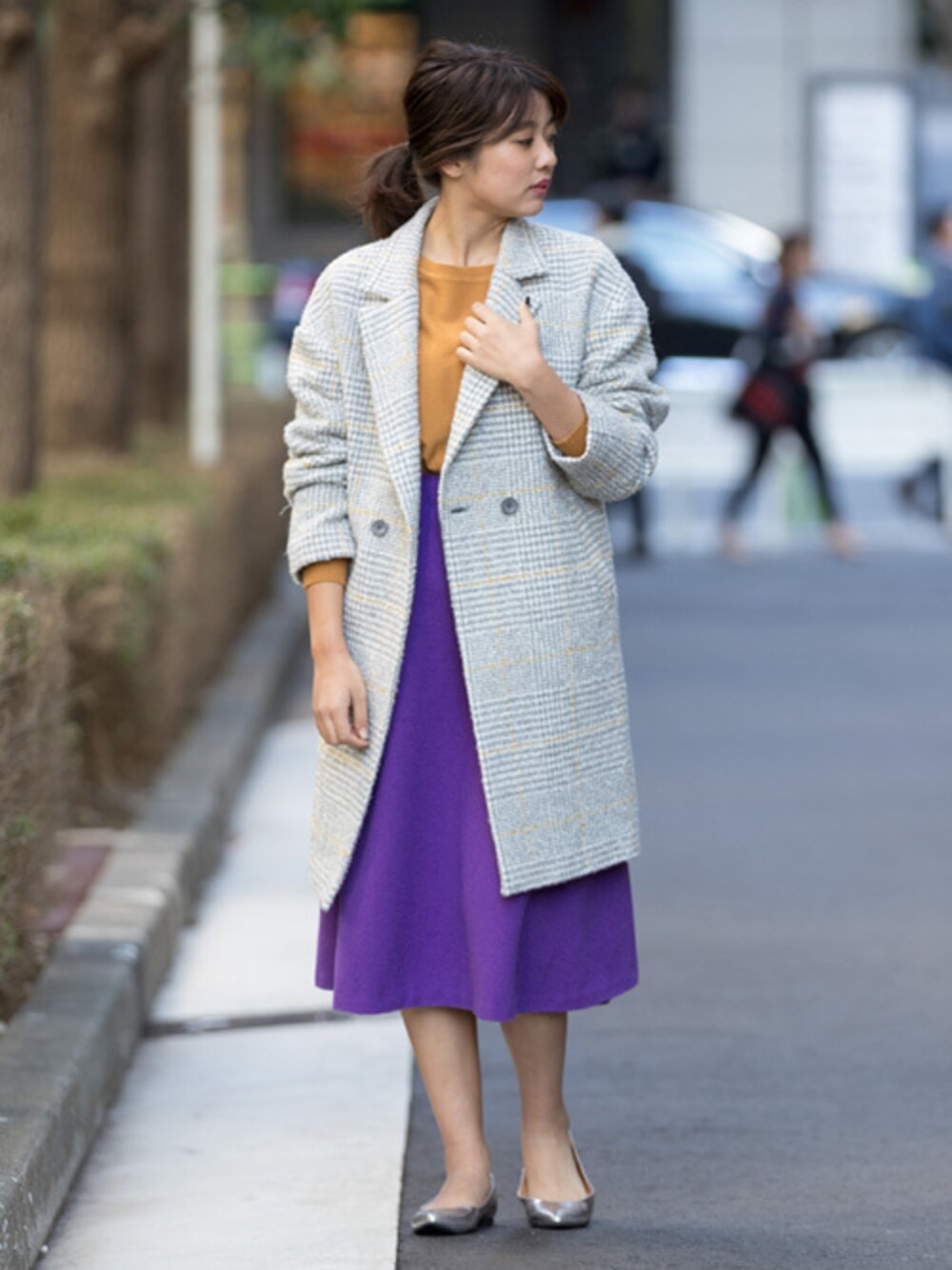 ダブルブレストチェックコートを使った人気ファッションコーディネート