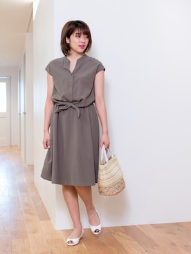 「NATURAL BEAUTY BASIC（ナチュラルビューティーベーシック）のアイテム（シャツワンピース）」を使った、NBB STAFF 18さん（レディース・162cm）の春コーディネート