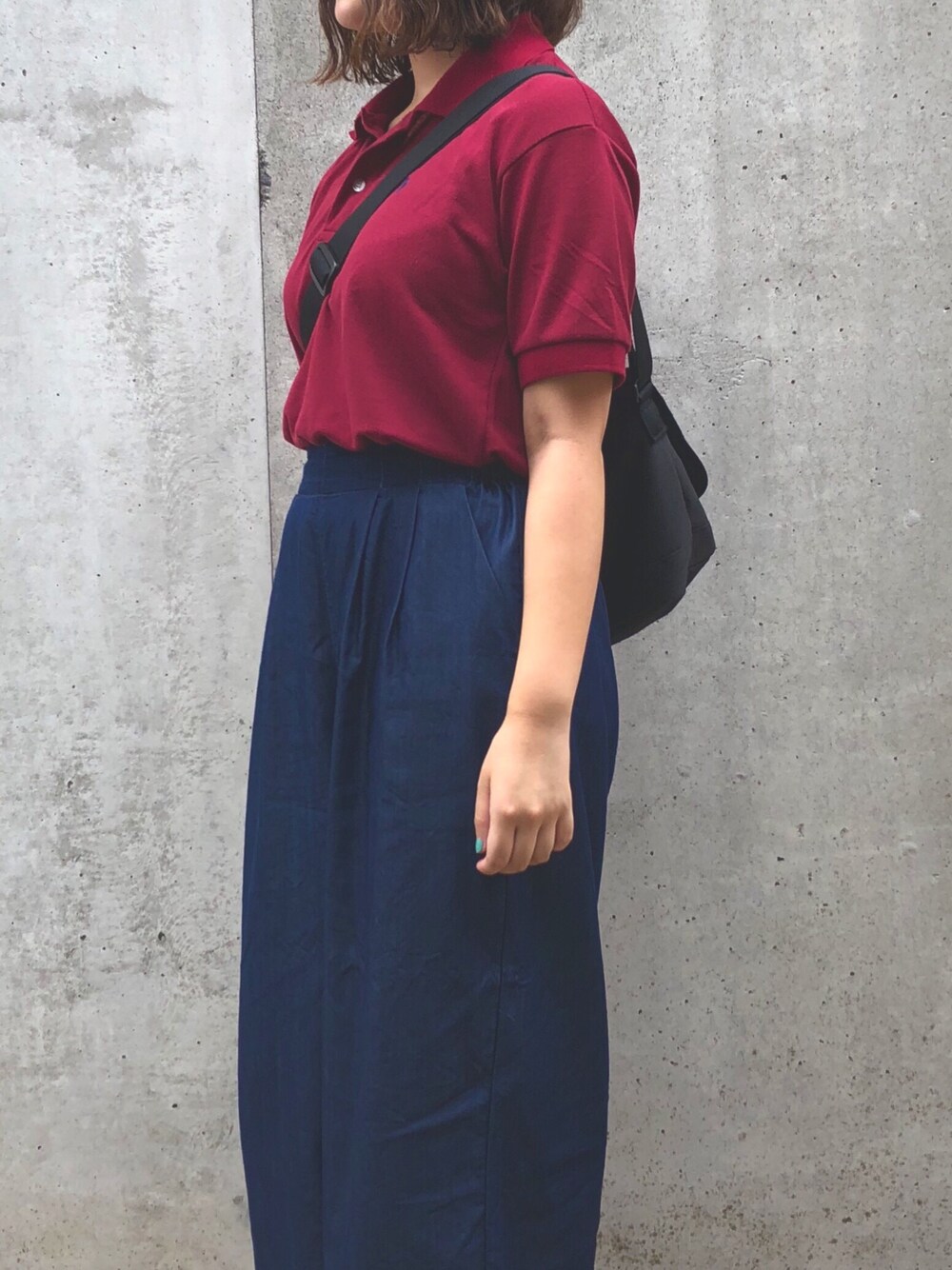 「リラックススタイル」｜「POLO SPORTSのアイテム（Tシャツ/カットソー、レッド系）」を使った、MIKUさん（レディース・155cm）の夏コーディネートの1枚目の写真