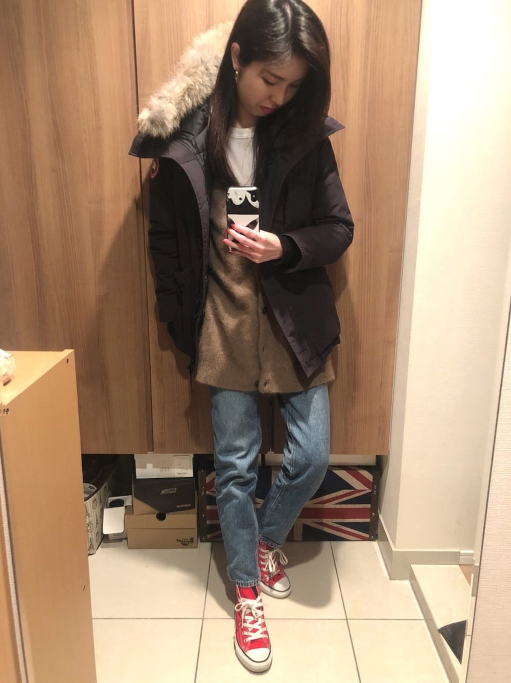 「冬アウター着回しチャレンジ、カジュアルコーデ、casual、casual style、カナダグース ダウン、CANADA GOOSE、コンバース ハイカット、Vネックカーデ、サーマルカットソー、リーバイス501」｜「CANADA GOOSEのCANADA GOOSE:CHARLOTTE（ダウンジャケット/コート、ブルー系）」を使った、Chiemi.さん（レディース・163cm）の冬コーディネートの1枚目の写真