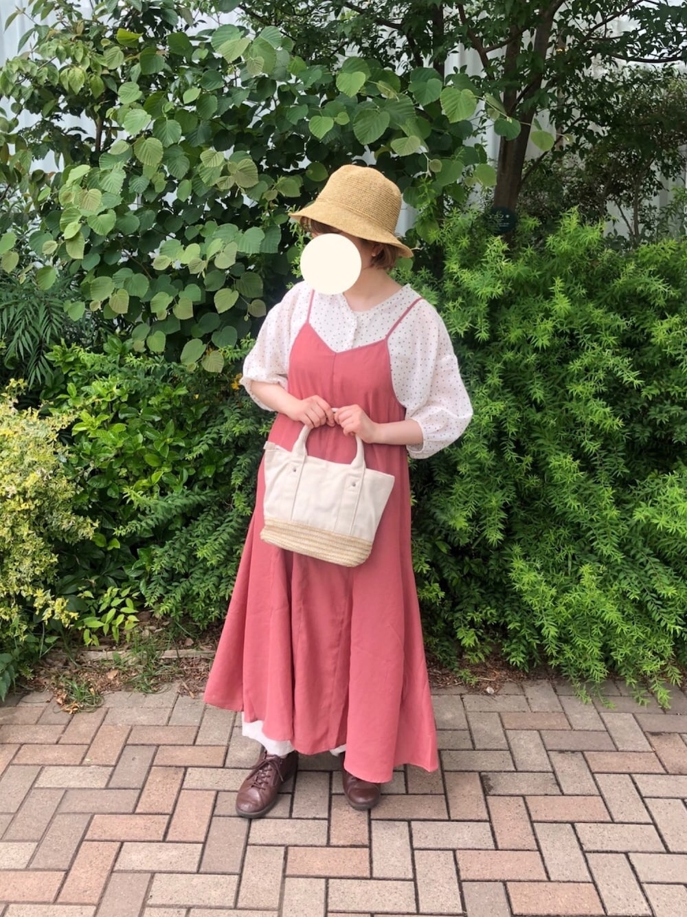 「Samansa Mos2 blueのドット柄ブラウス（シャツ/ブラウス、ホワイト系）」を使った、ひきださん（レディース・157cm）の夏コーディネートの1枚目の写真
