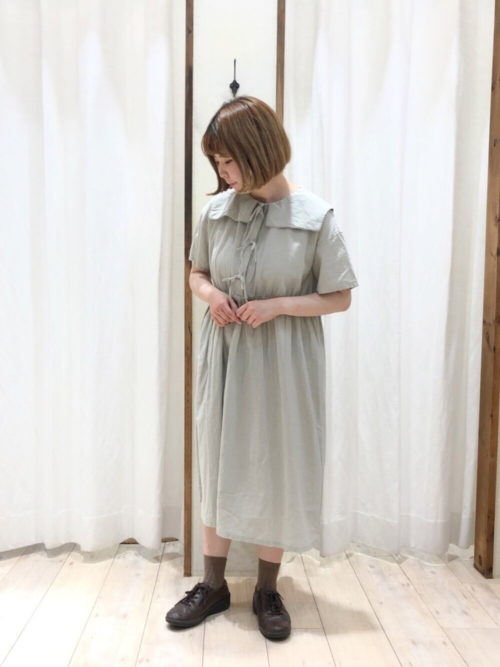 「ワンピース、ehka sopo」｜「ehka sopoのリボン開きワンピース（ワンピース、グリーン系）」を使った、ひきださん（レディース・157cm）の秋コーディネートの1枚目の写真