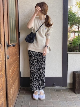 「HOLIDAY（ホリデイ）のアイテム」を使った、Sato*さん（レディース・164cm）の春コーディネート