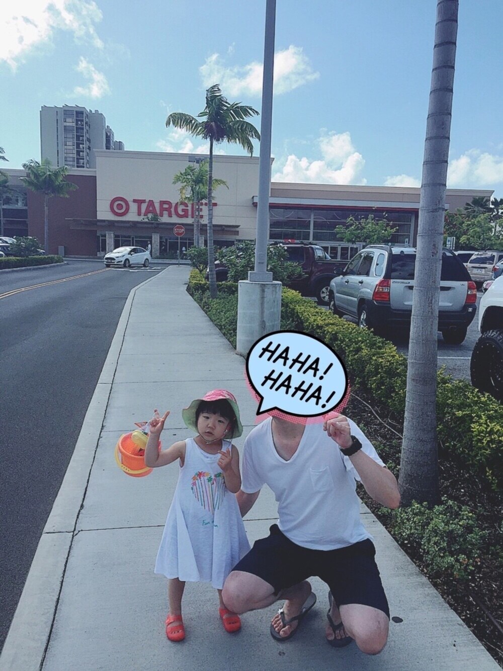 「ハワイ、hawaii、女の子、海コーデ、３歳女の子」｜「OLD NAVYのアイテム（ワンピース、ホワイト系）」を使った、Reee( ´ ▽ ` )ﾉさん（キッズ・90cm）の夏コーディネートの1枚目の写真