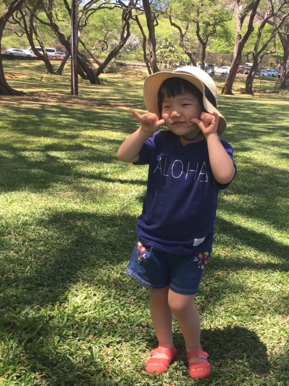 「hawaii、ハワイ、アロハ」｜「igorの◆igor sandal/BONDI 13（サンダル、レッド系）」を使った、Reee( ´ ▽ ` )ﾉさん（キッズ・90cm）の夏コーディネートの1枚目の写真
