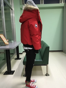 「CANADA GOOSE（カナダグース）のアイテム（ジャケット/アウター、レッド系）」を使った、hit☺︎miさん（レディース）の冬コーディネート