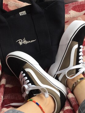 「VANS（バンズ）のアイテム（スニーカー、グレー系）」を使った、hit☺︎miさん（レディース）の春コーディネート