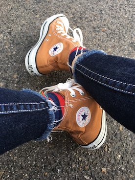 「CONVERSE（コンバース）のアイテム（スニーカー、ブラウン系）」を使った、hit☺︎miさん（レディース）の春コーディネート