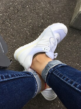「NEW BALANCE（ニューバランス）のNew Balance WL574 スニーカー WL574E レディース（スニーカー、ホワイト系）」を使った、hit☺︎miさん（レディース）の秋コーディネート