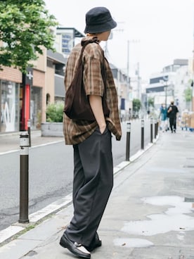 「SMELLY（スメリー）のアイテム（バッグ）」を使った、kengoさん（メンズ・180cm）の春コーディネート