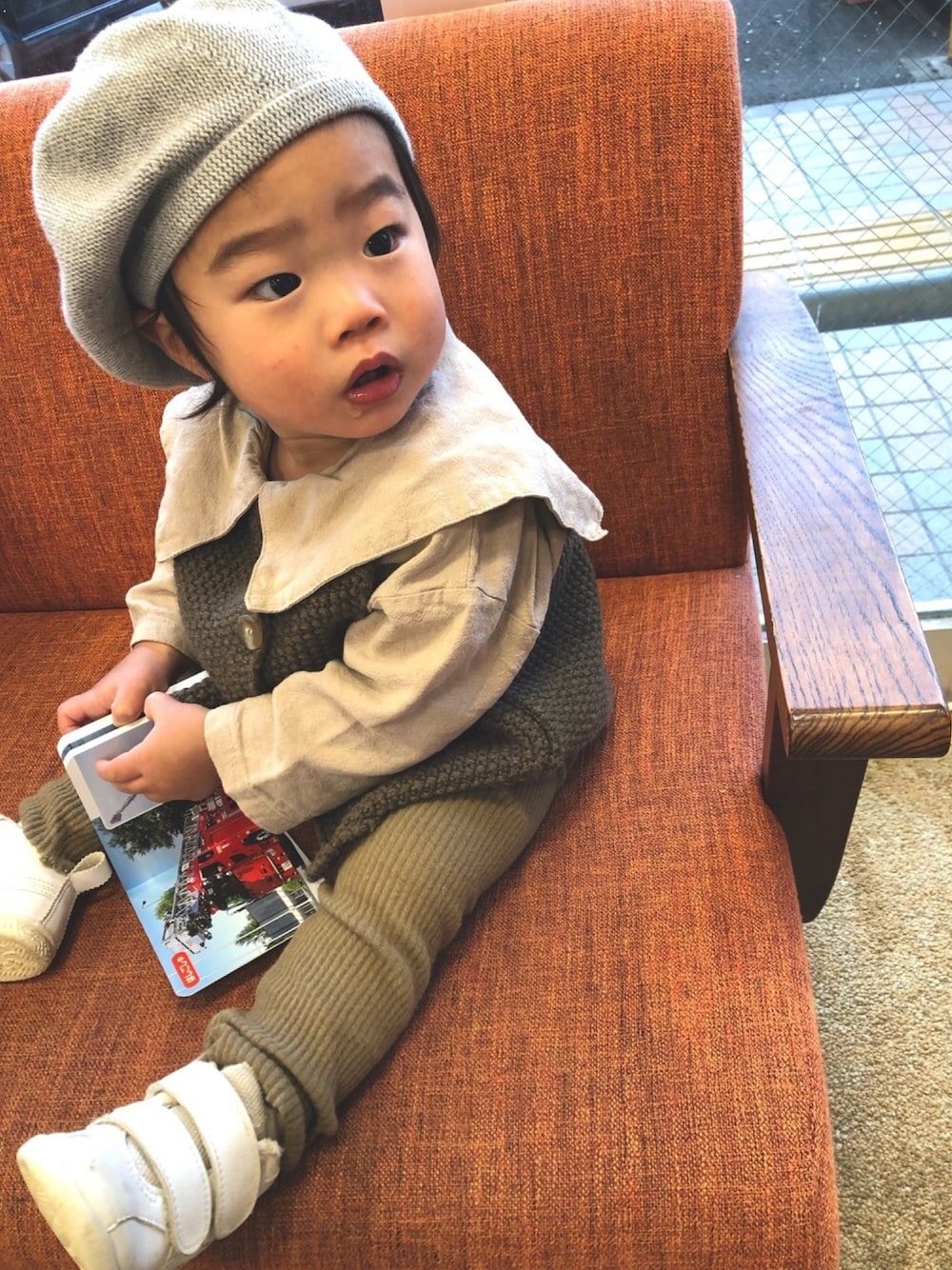「韓国子供服、男の子、ベレー、ベレー帽、セーラー、セーラーブラウス、1歳」｜「韓国子供のアイテム（シャツ/ブラウス、ベージュ系）」を使った、mikkunさん（キッズ・70cm）の冬コーディネートの1枚目の写真