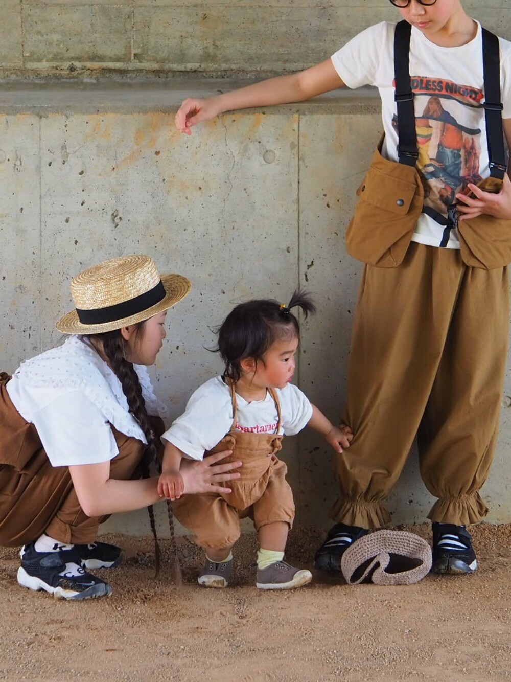 「バースデイ、男の子、むすこーで、おとこのこ、リンクコーデ、1歳半、1歳7ヶ月、80cm、なつこーで、韓国子供服」｜「Birthdayのアイテム（オールインワン・サロペット、オレンジ系）」を使った、mikkunさん（キッズ・80cm）の春コーディネートの1枚目の写真