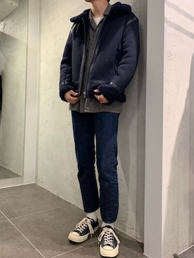 「BLUEY（ブルーイ）のアイテム」を使った、みうらさん（メンズ・177cm）の冬コーディネート