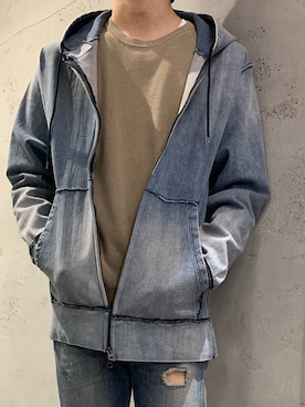 「surt（サート）のアイテム（トップス）」を使った、みうらさん（メンズ・177cm）の春コーディネート