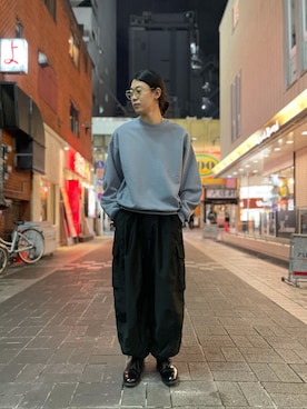 「uncut bound」｜「アイテム（スウェット）」を使った、みうらさん（メンズ・177cm）の春コーディネート