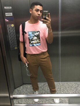 「men」｜「アイテム（アクセサリー）」を使った、Richard Dantasさん（メンズ・172cm）の春コーディネート