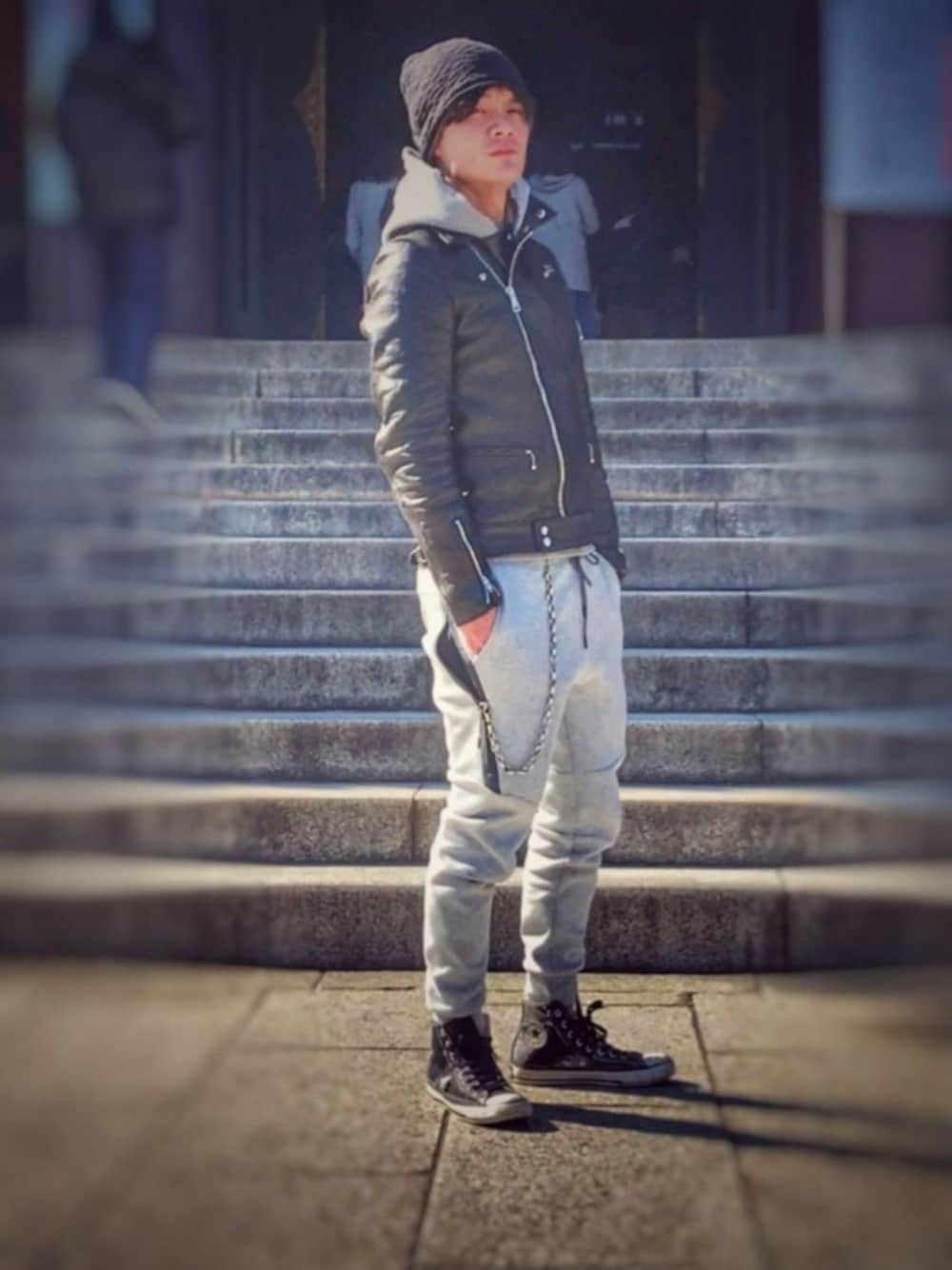 ニットキャップ/ビーニーを使った「ルイスレザー」の人気ファッション