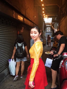 「CHARLES & KEITH（チャールズ & キース）のアイテム（財布/小物）」を使った、EMMAさん（レディース・161cm）の春コーディネート