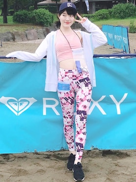 「ROXY（ロキシー）のアイテム（キャップ）」を使った、ゆうほさん（レディース・164cm）の夏コーディネート