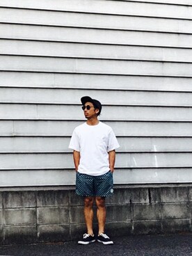 「GU（ジーユー）のアイテム（Tシャツ/カットソー、ホワイト系）」を使った、理一さん（メンズ・163cm）の夏コーディネート