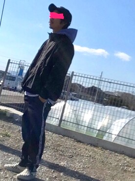 「GU（ジーユー）のアイテム（ブルゾン、ブラック系）」を使った、理一さん（メンズ・163cm）の春コーディネート