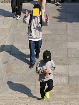 「H&M（エイチ・アンド・エム）のアイテム（ニットキャップ/ビーニー、ブラック系）」を使った、理一さん（メンズ・163cm）の春コーディネート