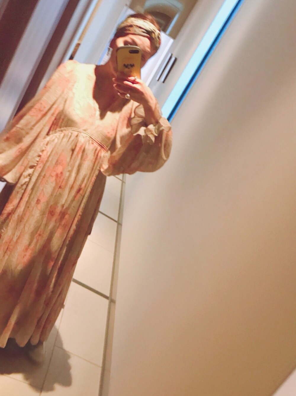 「春、休日スタイル、お花見、はるコーデ、花柄ワンピース、ターバン、フラワープリント、Ungrid、ootd」｜「Ungridのフラワープリント楊柳ワンピース（ワンピース、オレンジ系）」を使った、UUさん（レディース・158cm）の春コーディネートの1枚目の写真