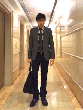 「アイテム（ネクタイ、グリーン系）」を使った、LKさん（メンズ・178cm）の冬コーディネート