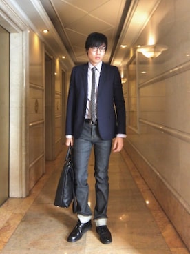 「SAINT LAURENT PARIS（サンローランパリ）のアイテム（ネクタイ）」を使った、LKさん（メンズ・178cm）の春コーディネート