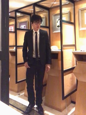 「SAINT LAURENT PARIS（サンローランパリ）のアイテム（ネクタイ）」を使った、LKさん（メンズ・178cm）の春コーディネート