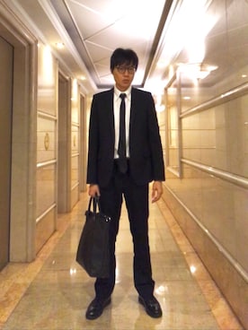 「SAINT LAURENT PARIS（サンローランパリ）のアイテム（ネクタイ）」を使った、LKさん（メンズ・178cm）の春コーディネート