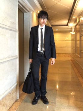 「SAINT LAURENT PARIS（サンローランパリ）のアイテム（ネクタイ）」を使った、LKさん（メンズ・178cm）の春コーディネート