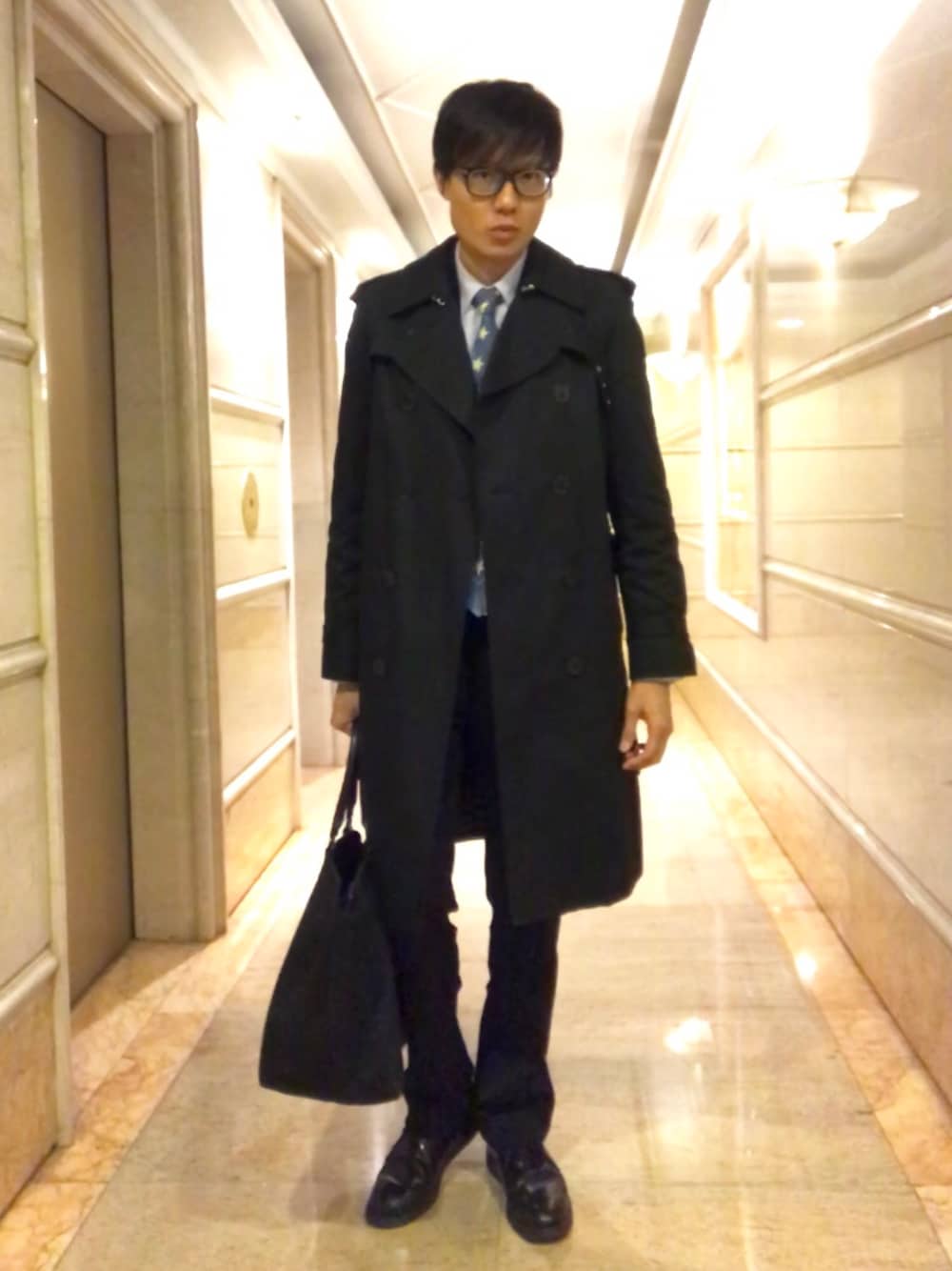 SAINT LAURENT PARISのトレンチコートを使ったメンズ人気