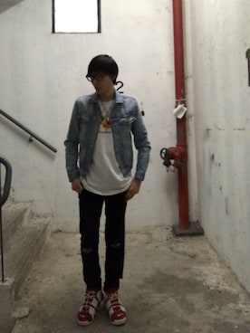 「Saint Laurent」｜「アイテム（デニムジャケット）」を使った、LKさん（メンズ・178cm）の春コーディネート