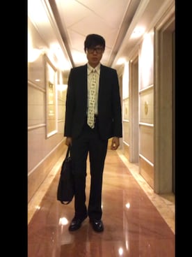 「SAINT LAURENT PARIS（サンローランパリ）のアイテム（テーラードジャケット）」を使った、LKさん（メンズ・178cm）の春コーディネート