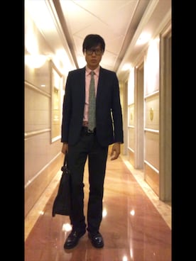 「SAINT LAURENT PARIS（サンローランパリ）のアイテム（ネクタイ）」を使った、LKさん（メンズ・178cm）の春コーディネート