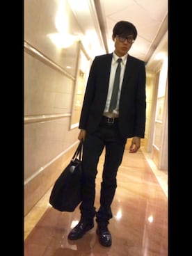 「SAINT LAURENT PARIS（サンローランパリ）のアイテム（ネクタイ）」を使った、LKさん（メンズ・178cm）の春コーディネート