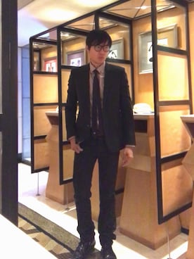 「SAINT LAURENT PARIS（サンローランパリ）のアイテム（テーラードジャケット）」を使った、LKさん（メンズ・178cm）の春コーディネート