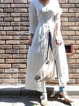 MEDI CRUMPLE COTTON LACE DRESSを使った人気ファッション 