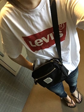 「Levi's（リーバイス）のLevi's/リーバイス バットウィングＴシャツ（Tシャツ/カットソー）」を使った、sayakaさん（レディース・158cm）の夏コーディネート