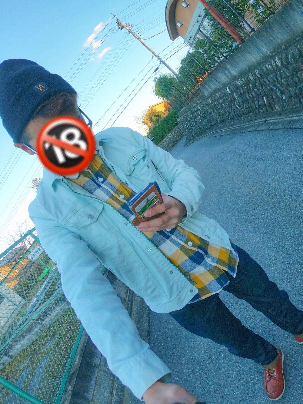 「オトナカジュアル、おしゃれさんと繋がりたい、シンプル、アルマーニエクスチェンジ、ヌーディージーンズ、Nudie jeans、ネルシャツ、黄色」｜「ARMANI EXCHANGEのアイテム（デニムジャケット、ブルー系）」を使った、ndtkさん（メンズ・170cm）の冬コーディネートの1枚目の写真