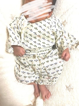 「10mois（ディモワ）のアイテム」を使った、キナリ　くんさん（キッズ・60cm）の春コーディネート