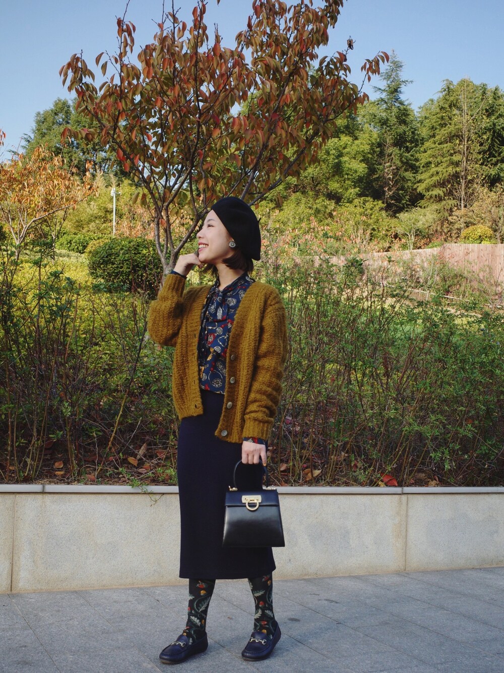 「date style♡、daily look、ootd、outfit、outfitoftheday、holiday、秋のコーデ」｜「IENAのアイテム（ニット/セーター、ブラウン系）」を使った、自然卷tutuさん（レディース・160cm）の冬コーディネートの1枚目の写真